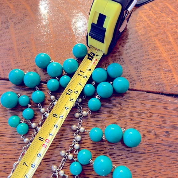 Stella and Dot 20 in with 3 in drop on beads. Beautiful Green beads - Picture 6 of 6